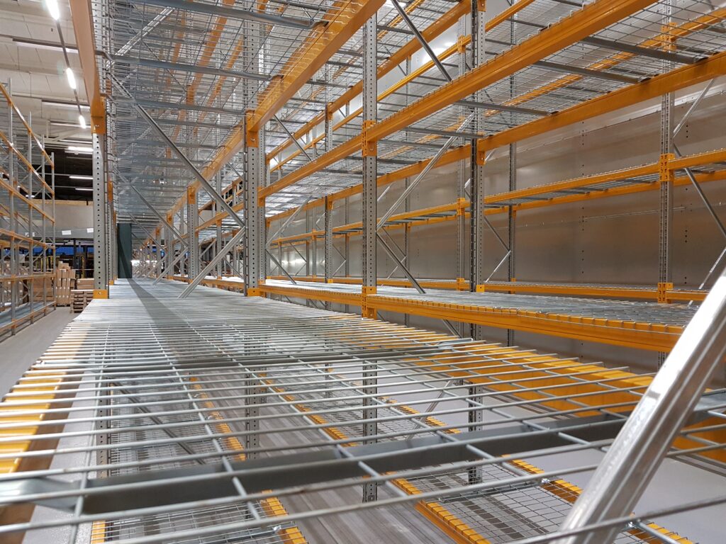 Racking Solutions Mesh Decks